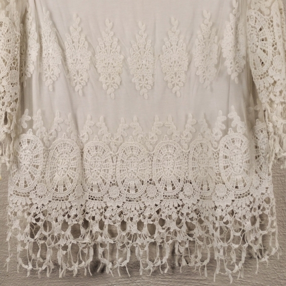 Chico's Cream Crochet Knit Tulle Overlay Round Neckline 3/4 Sleeve Pullover Top - Picture 3 of 12